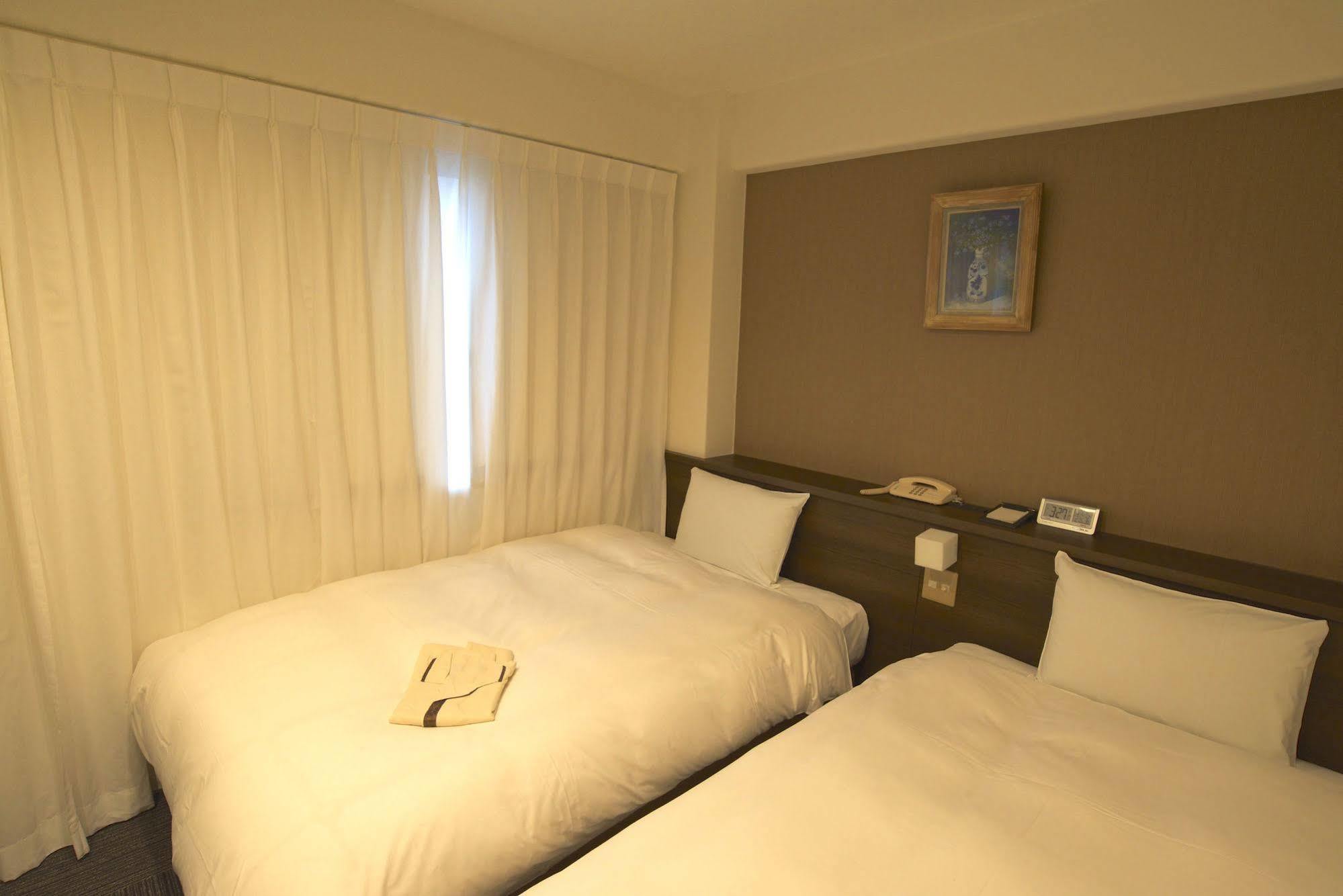 Smile Hotel Atsugi Buitenkant foto