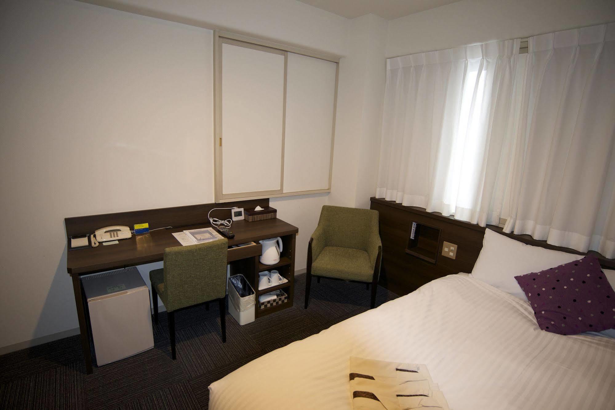 Smile Hotel Atsugi Buitenkant foto