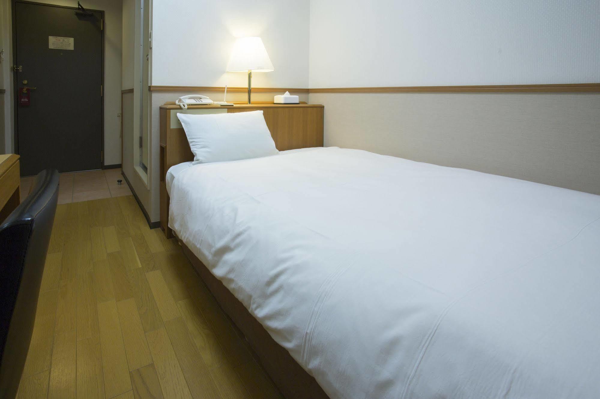 Smile Hotel Atsugi Buitenkant foto