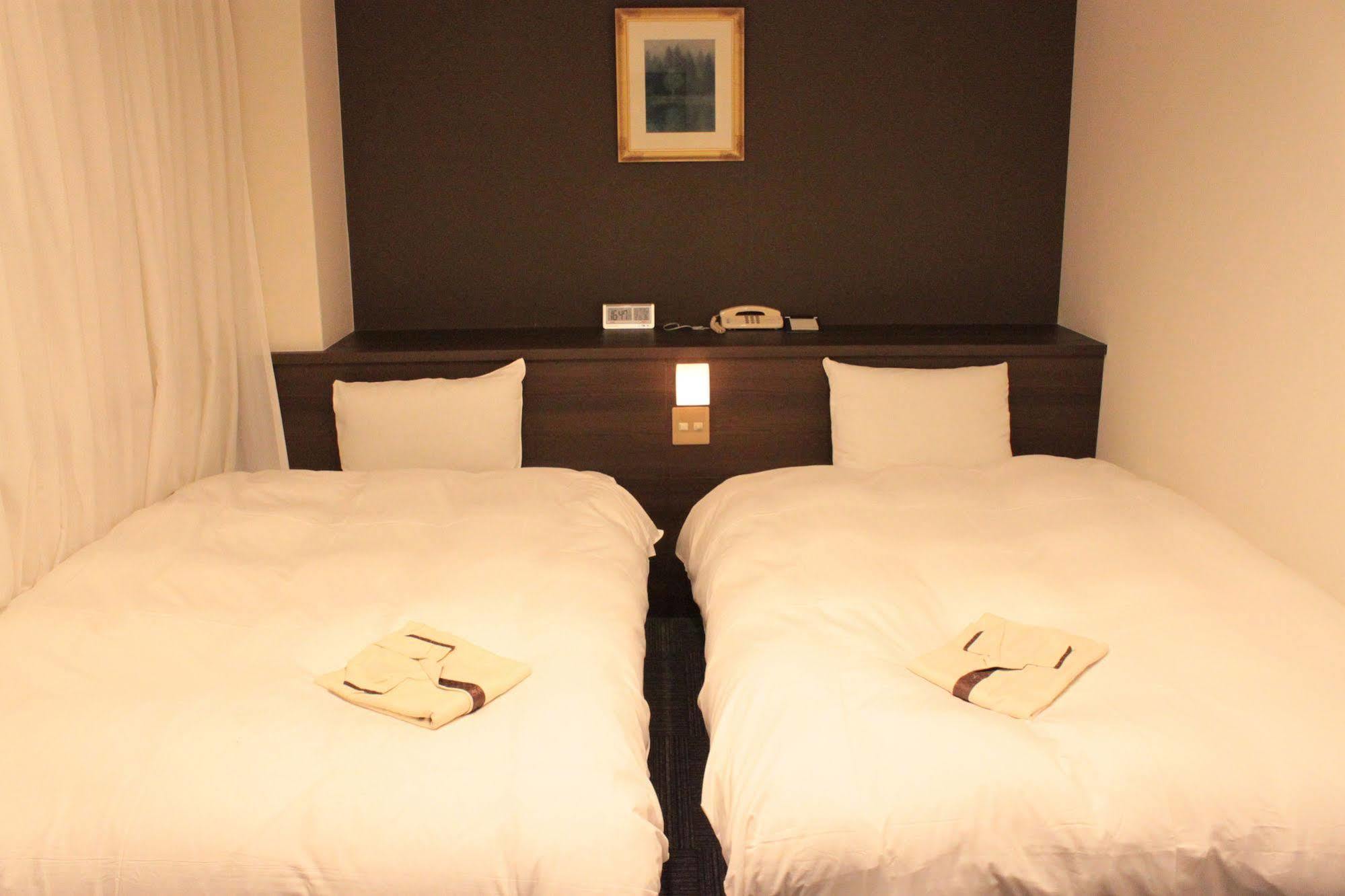 Smile Hotel Atsugi Buitenkant foto