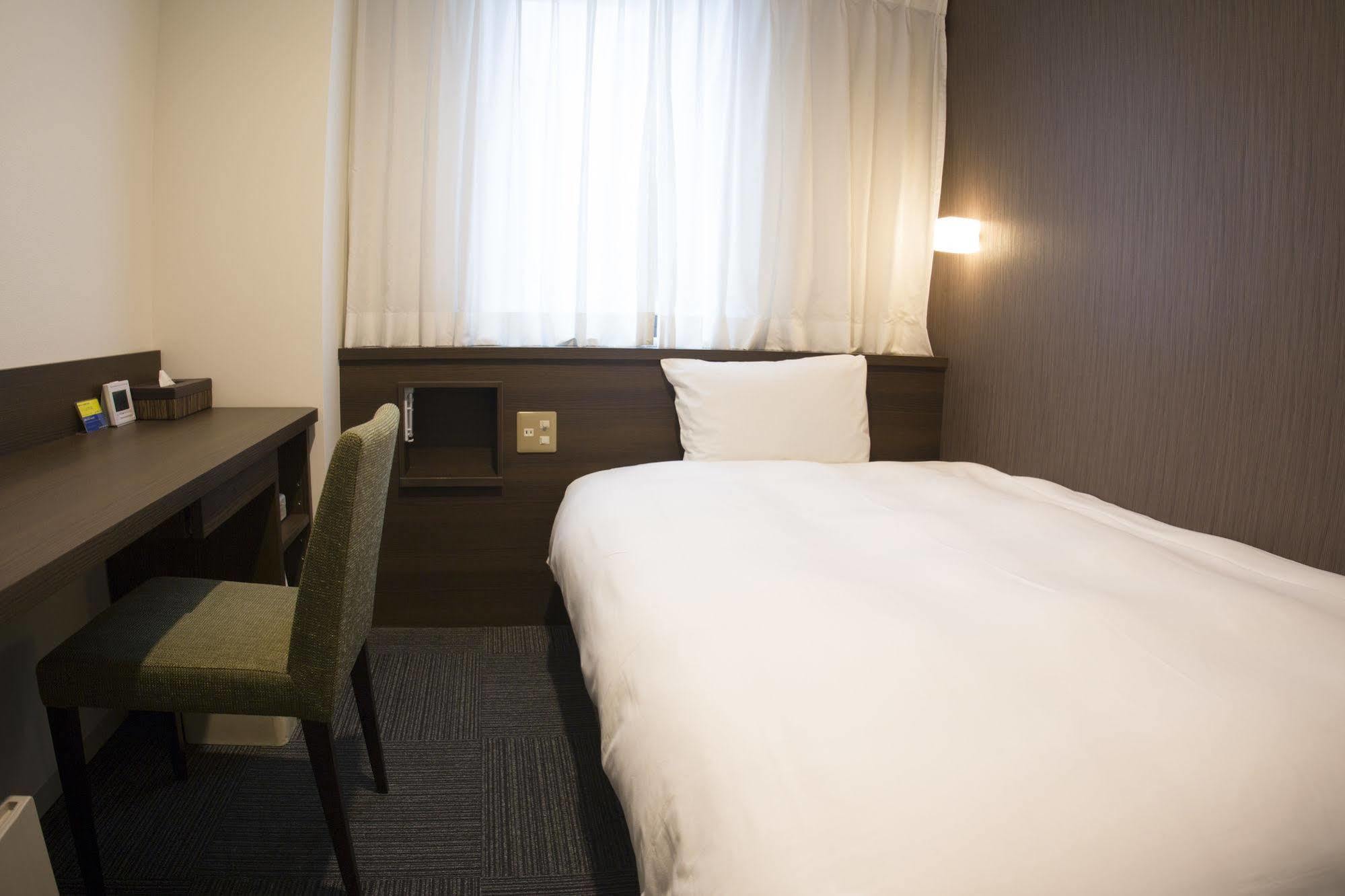 Smile Hotel Atsugi Buitenkant foto